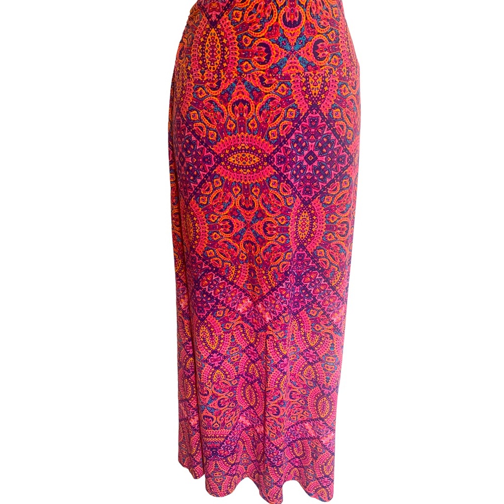 NWT Maxi skirt size medium